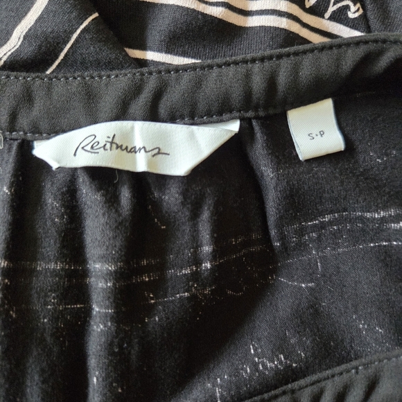 ⭐️Le Chateau Black and White Camisole Size Med - Picture 6 of 6